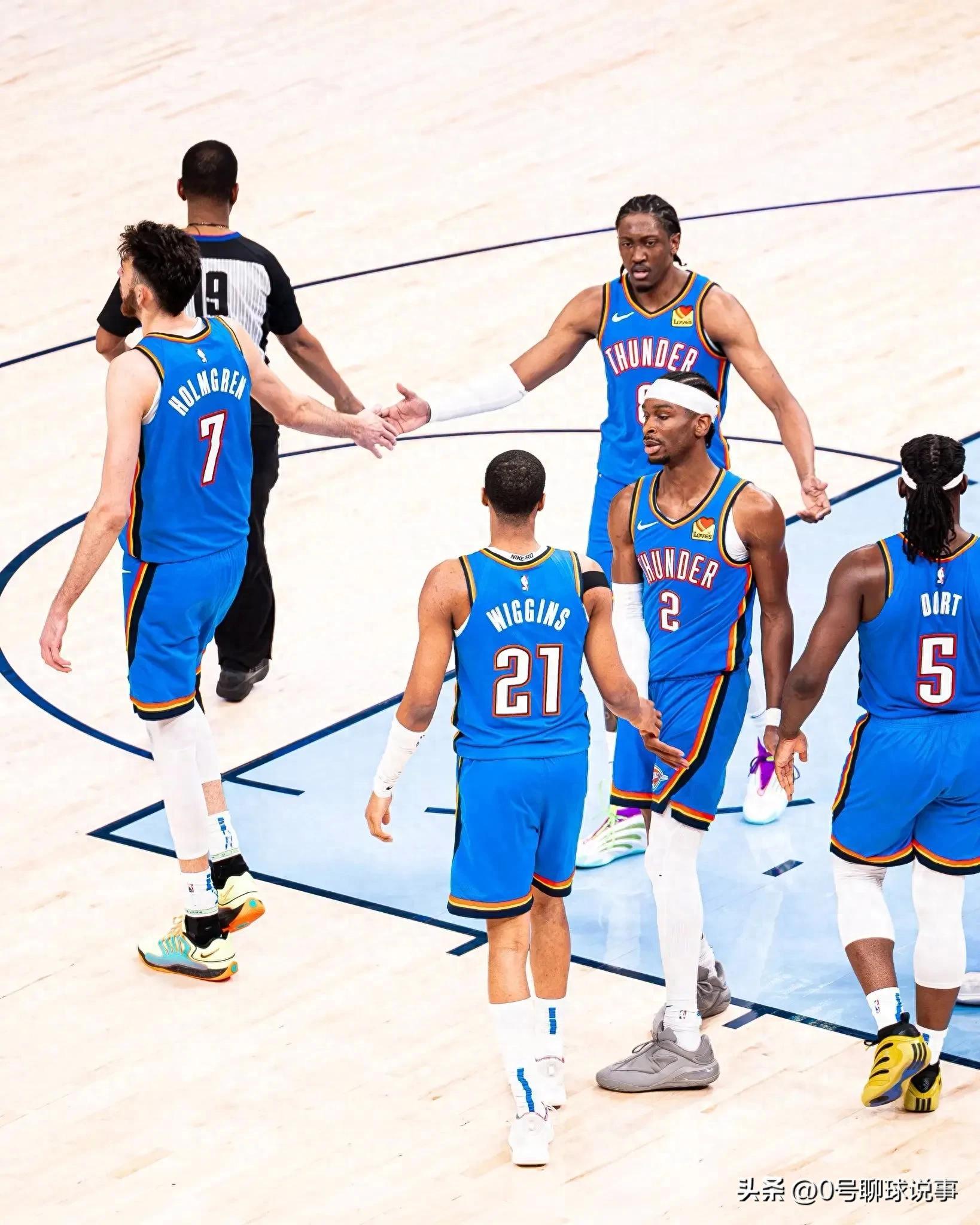 开云体育官网-雷霆力克湖人B队，布克三分雨点燃全场