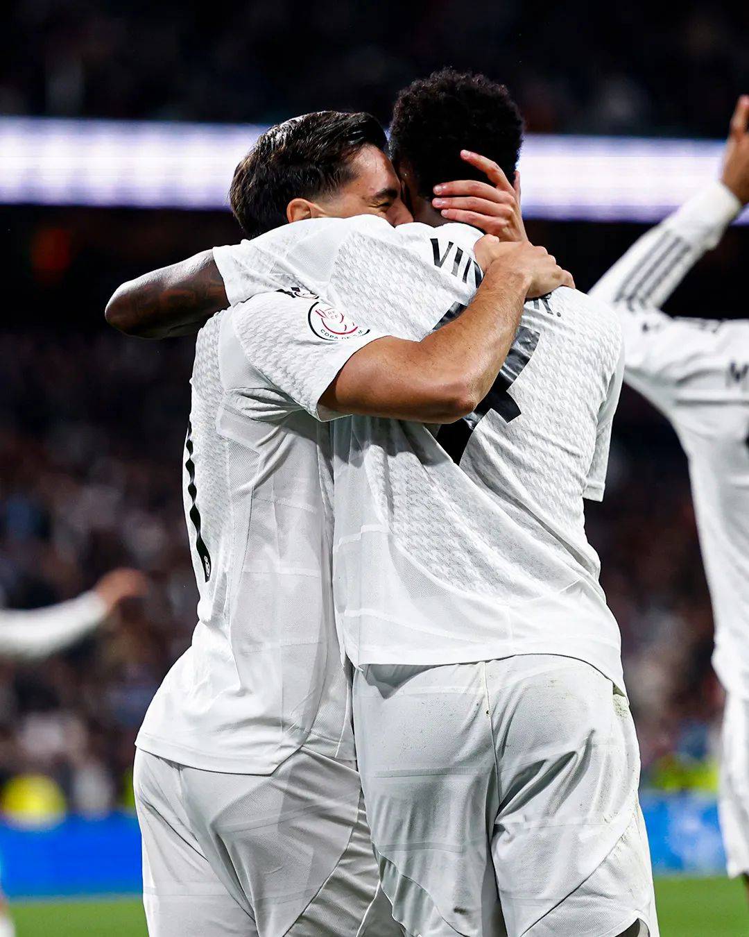 关于国王鏖战塞尔维亚男篮，加里纳利惊艳世界的信息