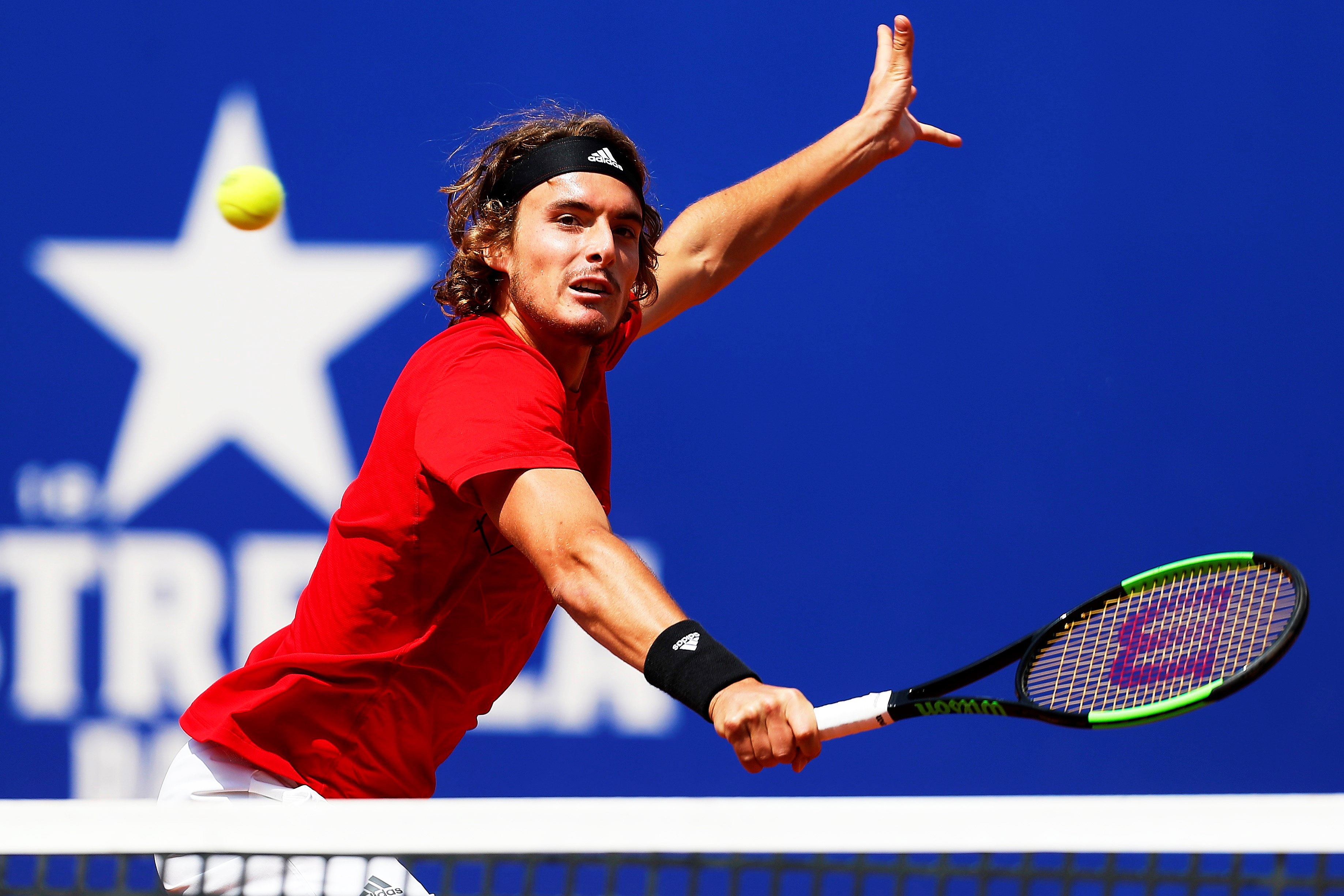 美国网球队强势日本网球队，西西帕斯完成帽子戏法