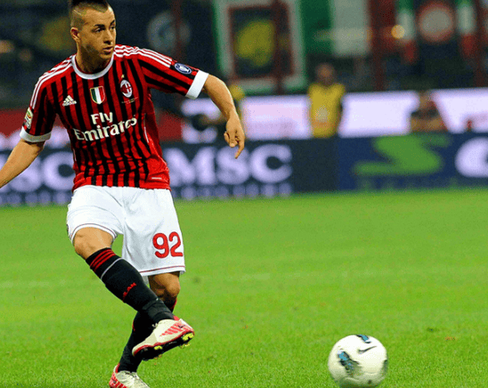 热那亚客场0-3败给佛罗伦萨